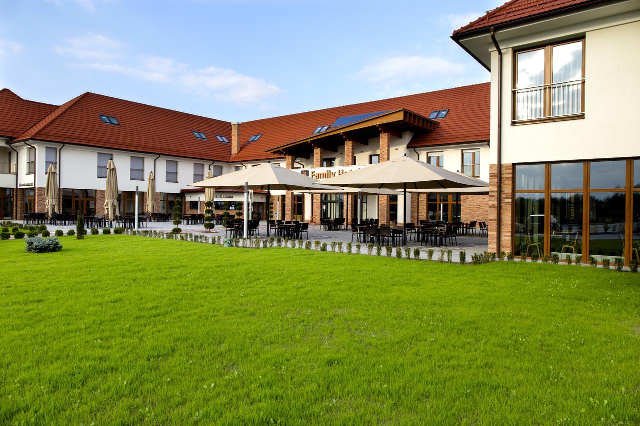 Family-Hotel Balastya Luaran gambar